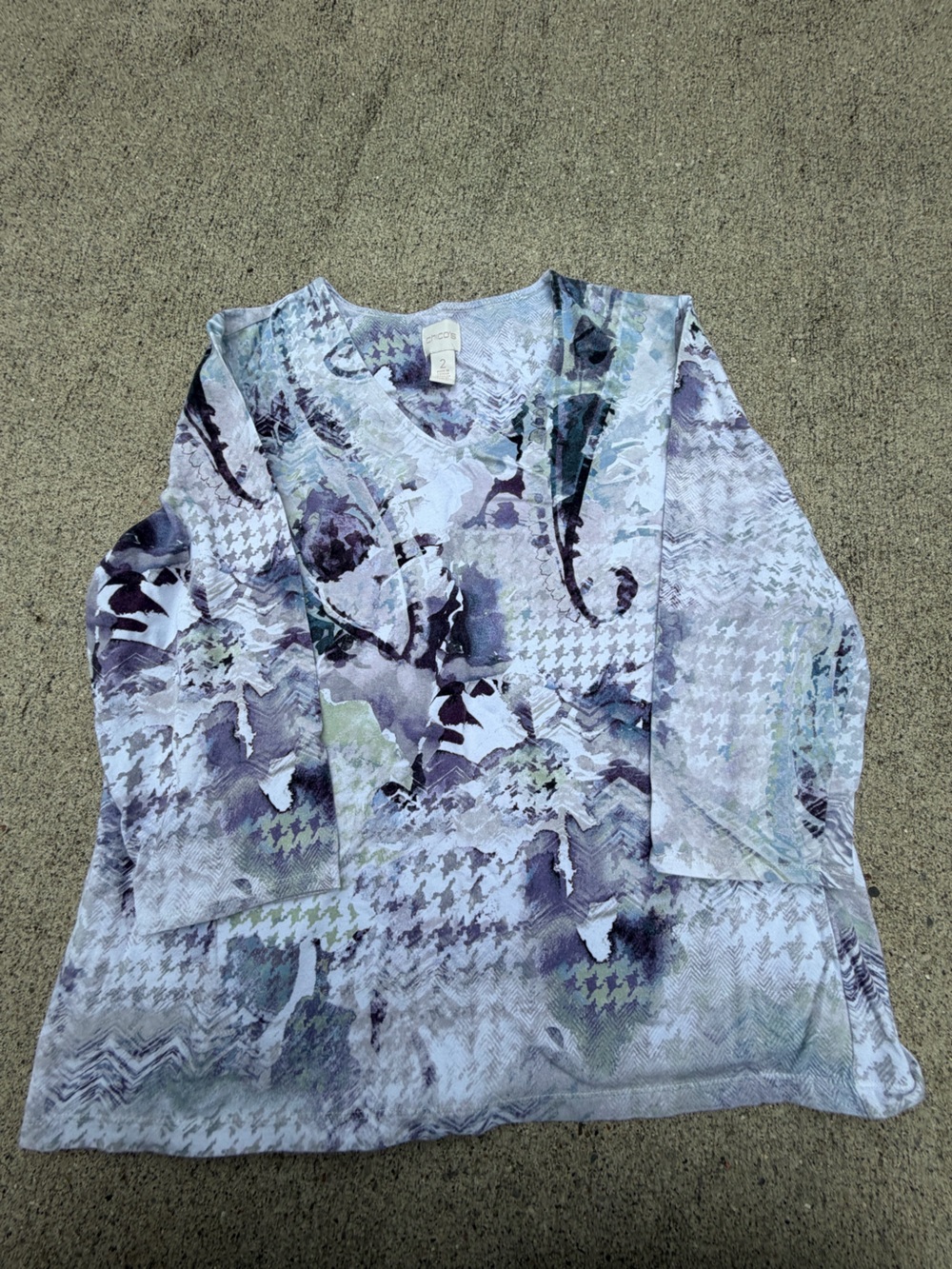 Chico's Women's Size 2 Floral Knit V Neck Pullover T-Shirt Purple White